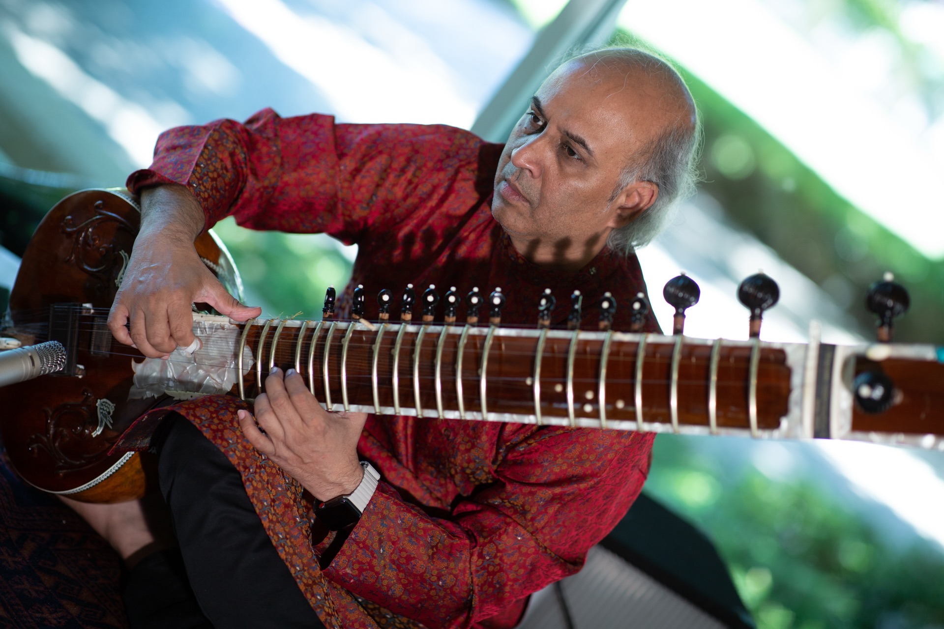 Vatsal Dave performing live sitar